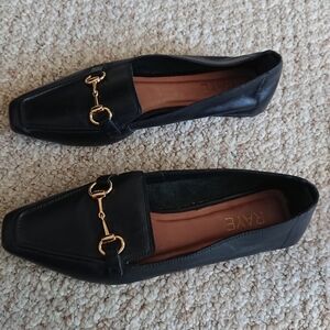 Revolve RAYE Caylee Loafer with Gold Detail in Black size 37.5